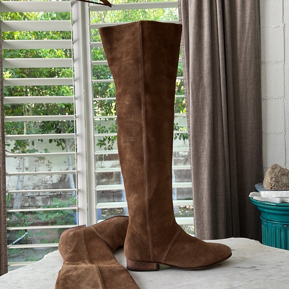 Free People suede boots size 38